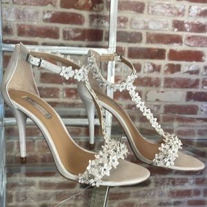 Flower detail heels